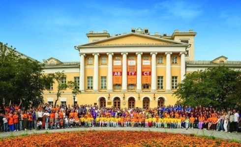 VI Музыкальный фестиваль «Под небом Гнесинки»